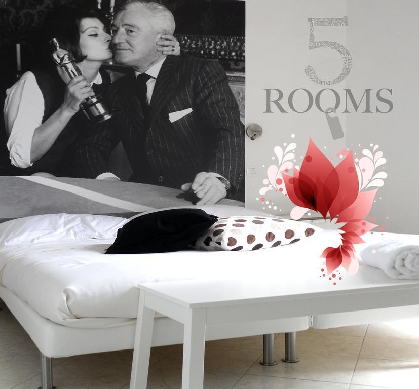 5 Rooms Affittacamere 치비타베키아 객실 사진